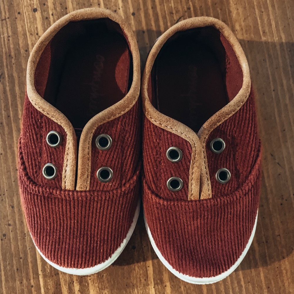 Baby shoes size 5